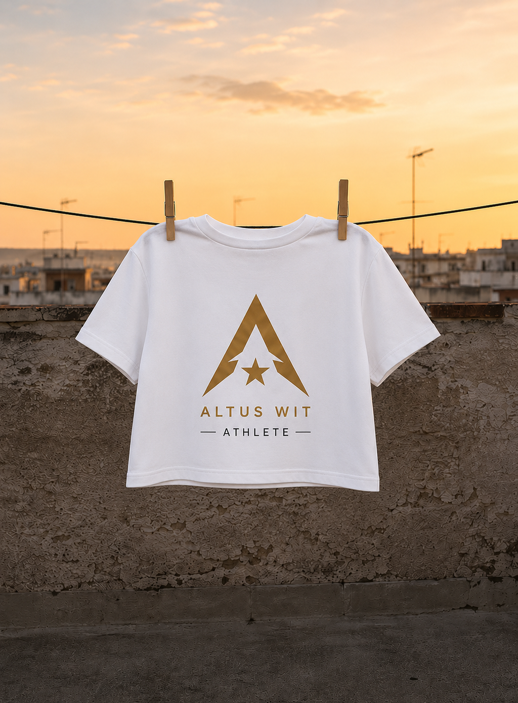 Altus Wit / Cropped